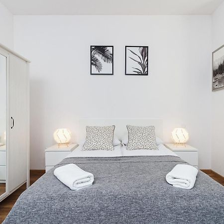 Charming Studio - 54 Starowislna Street Краков Экстерьер фото